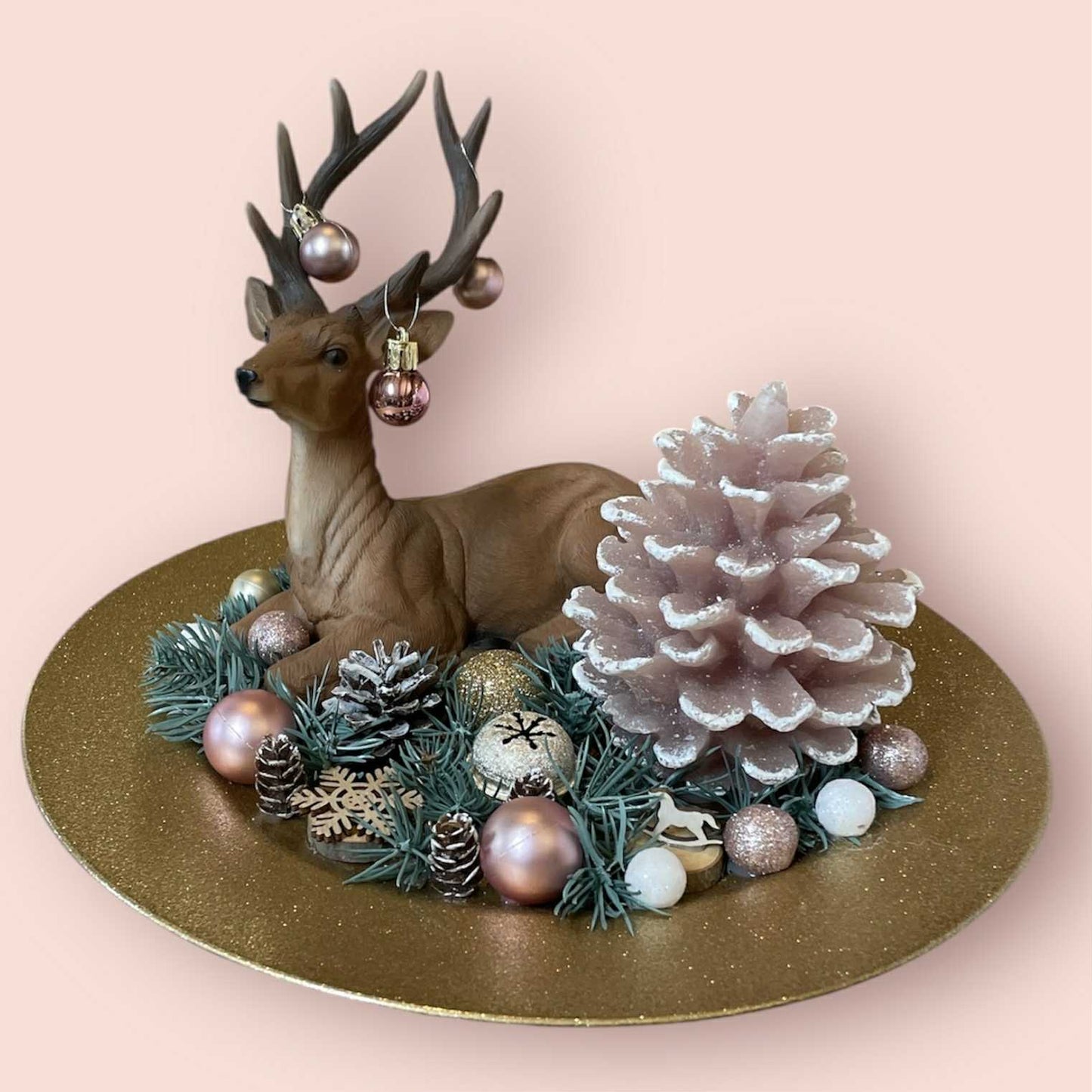 Decorațiune de Crăciun cu ren