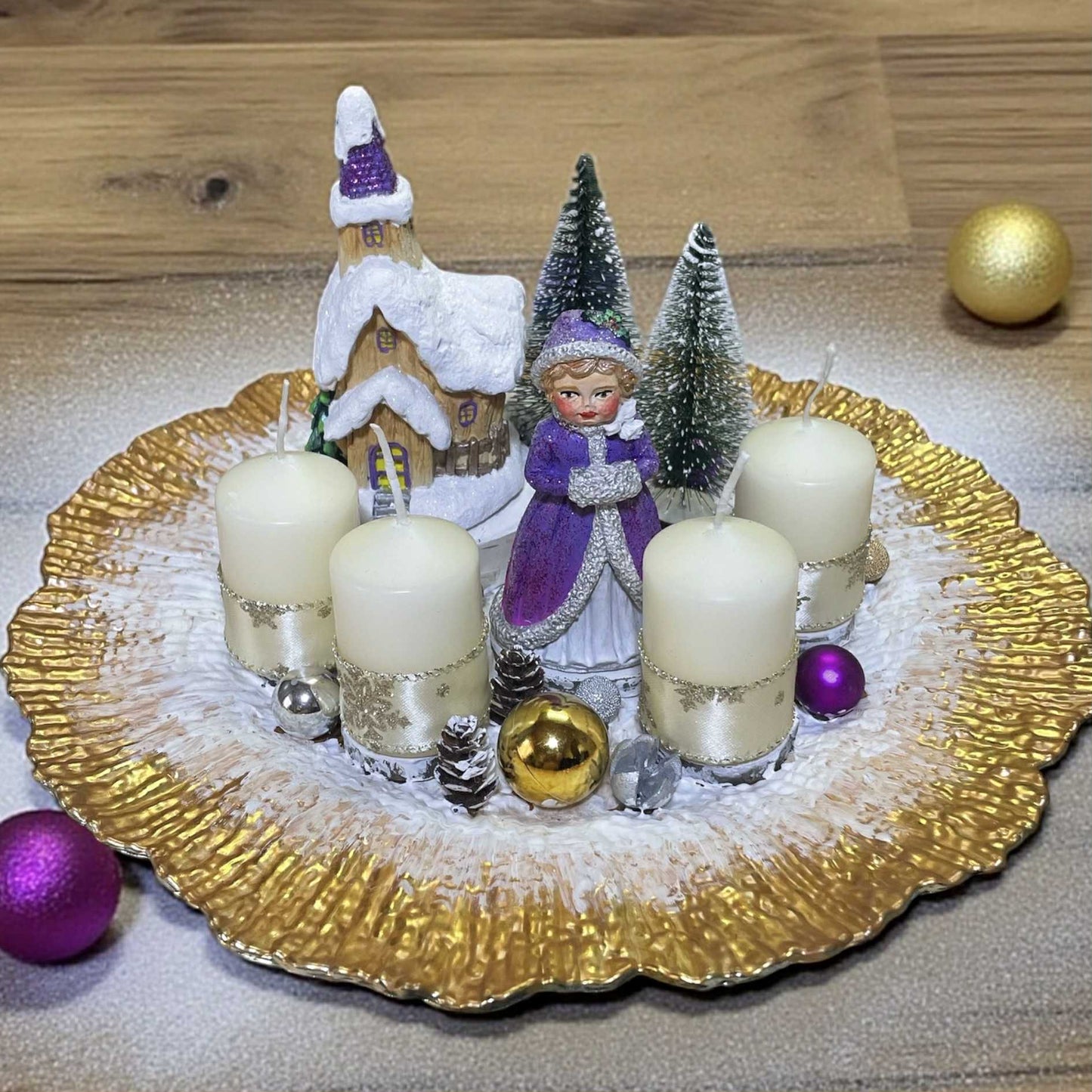 Decorațiune de Advent mov