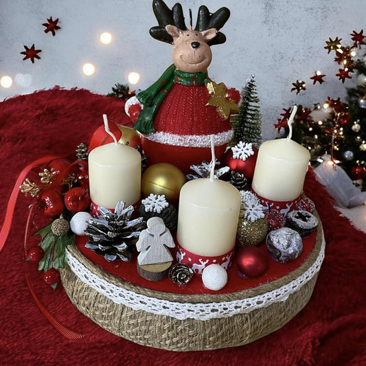 Decorațiune de Adven cu ren și lumânare