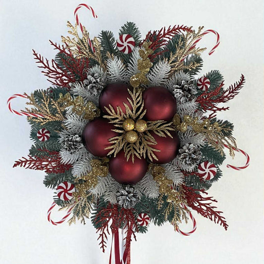 Coroniță de Crăciun cu bastonașe decorative